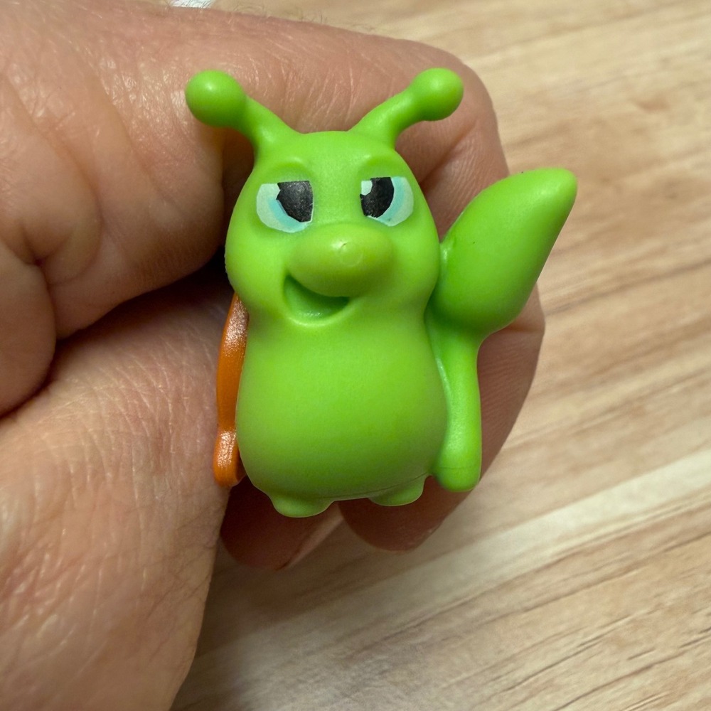 DreamWorks Turbo Movie Snail Figure Green Brown Plastic Toy Figurine 2013